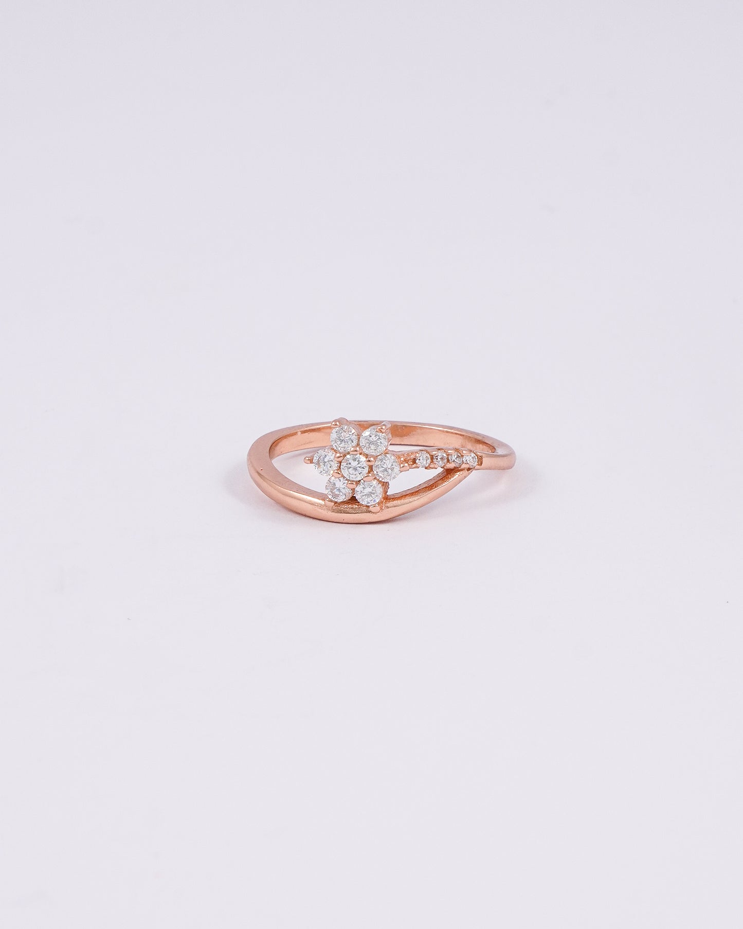 Rose Gold Floral Sparkle Diamond Ring