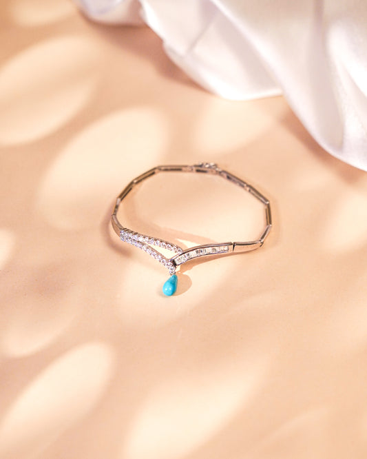 Triveta Silver Bracelet