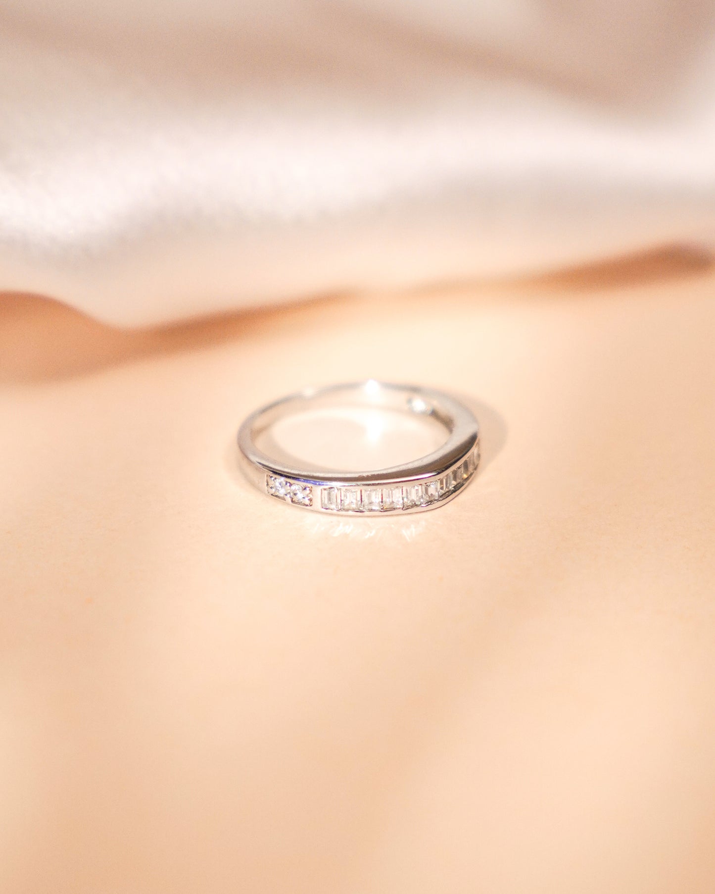 Silver Shimmering Thread Ring