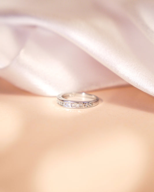 Silver Shimmering Thread Ring