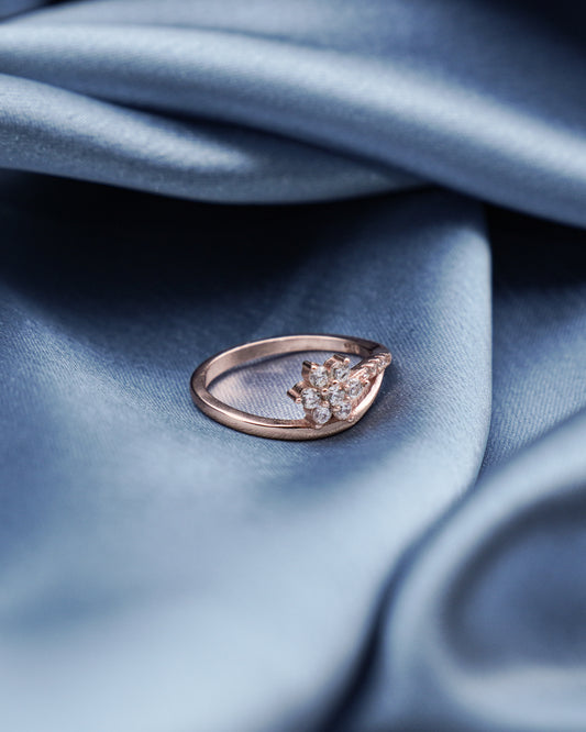 Rose Gold Floral Sparkle Diamond Ring