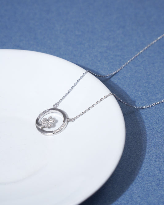 Silver Elegant Flower Pendant