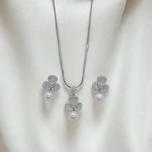 Pure Silver Graceful Pearl Shine Pendant Earring Set