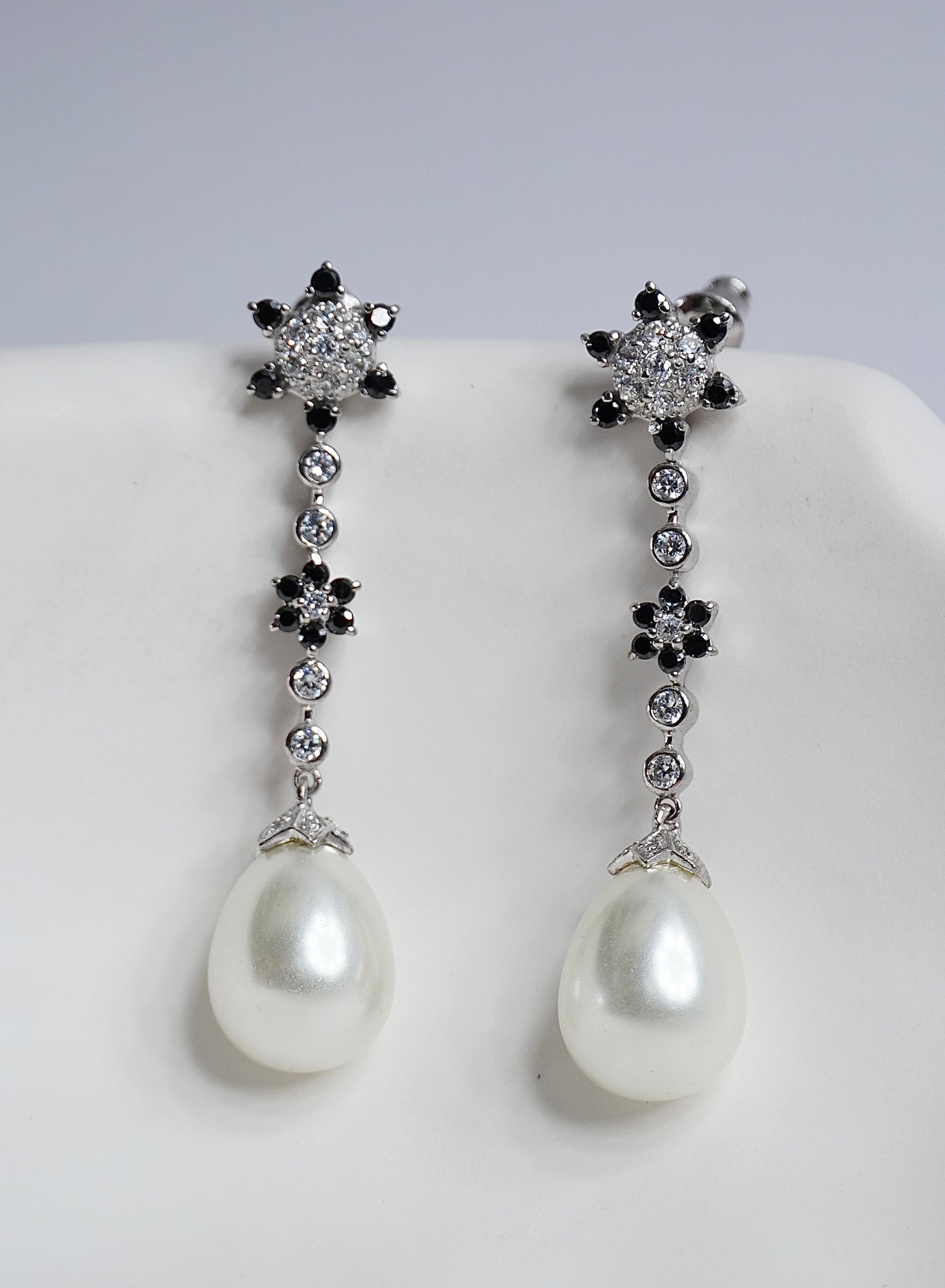 925 Silver Dangling Pearl Earring