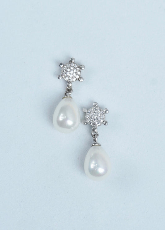 925 Silver Luna Pearl Earrings