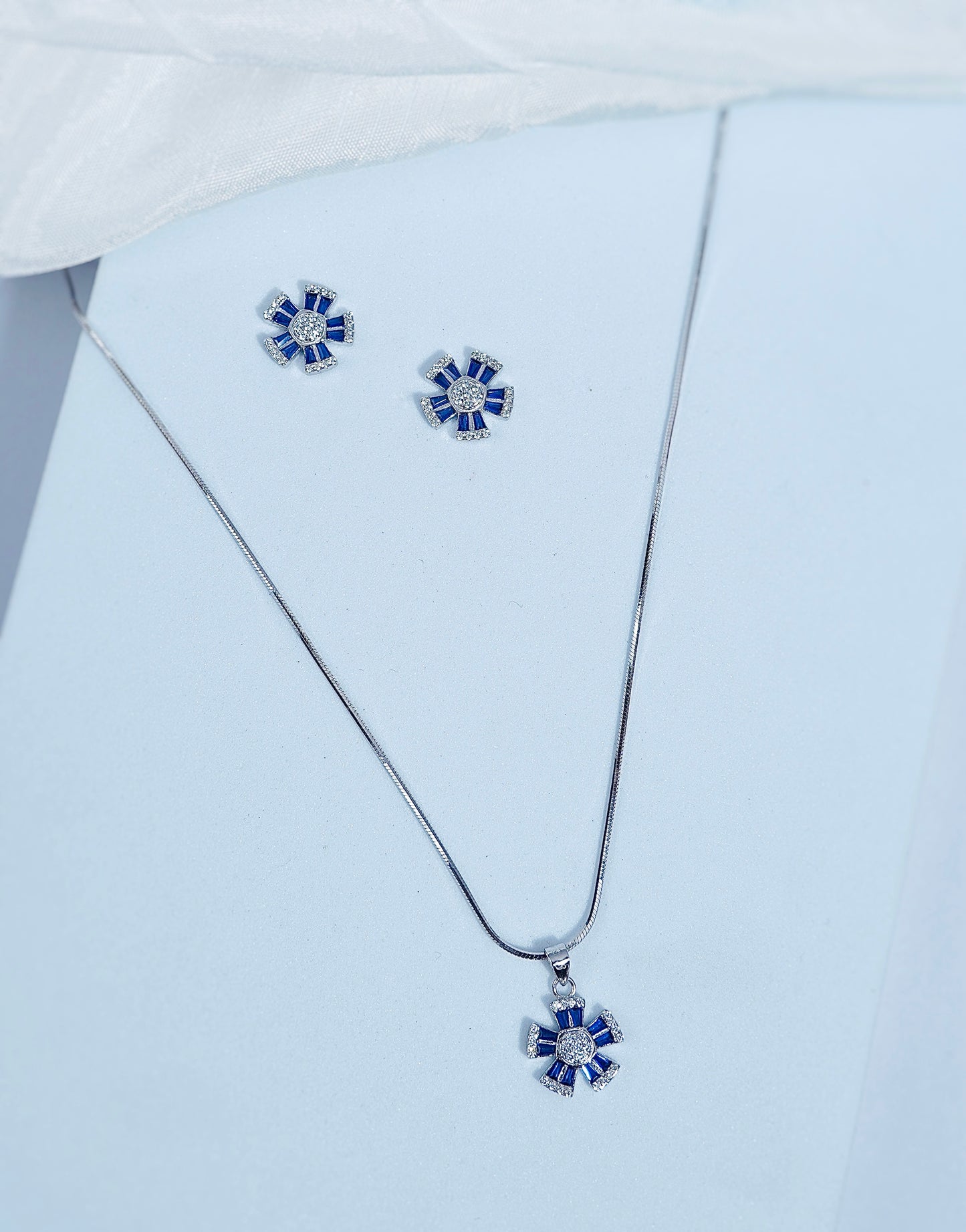 Pure Silver Blue Mill Pendant Earring Set