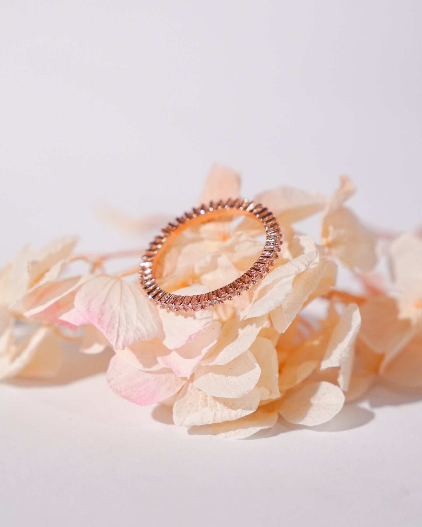 Rose Gold Eternal Gleam Silver Ring