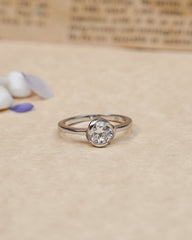 Zircon Diamond Embodied Ring