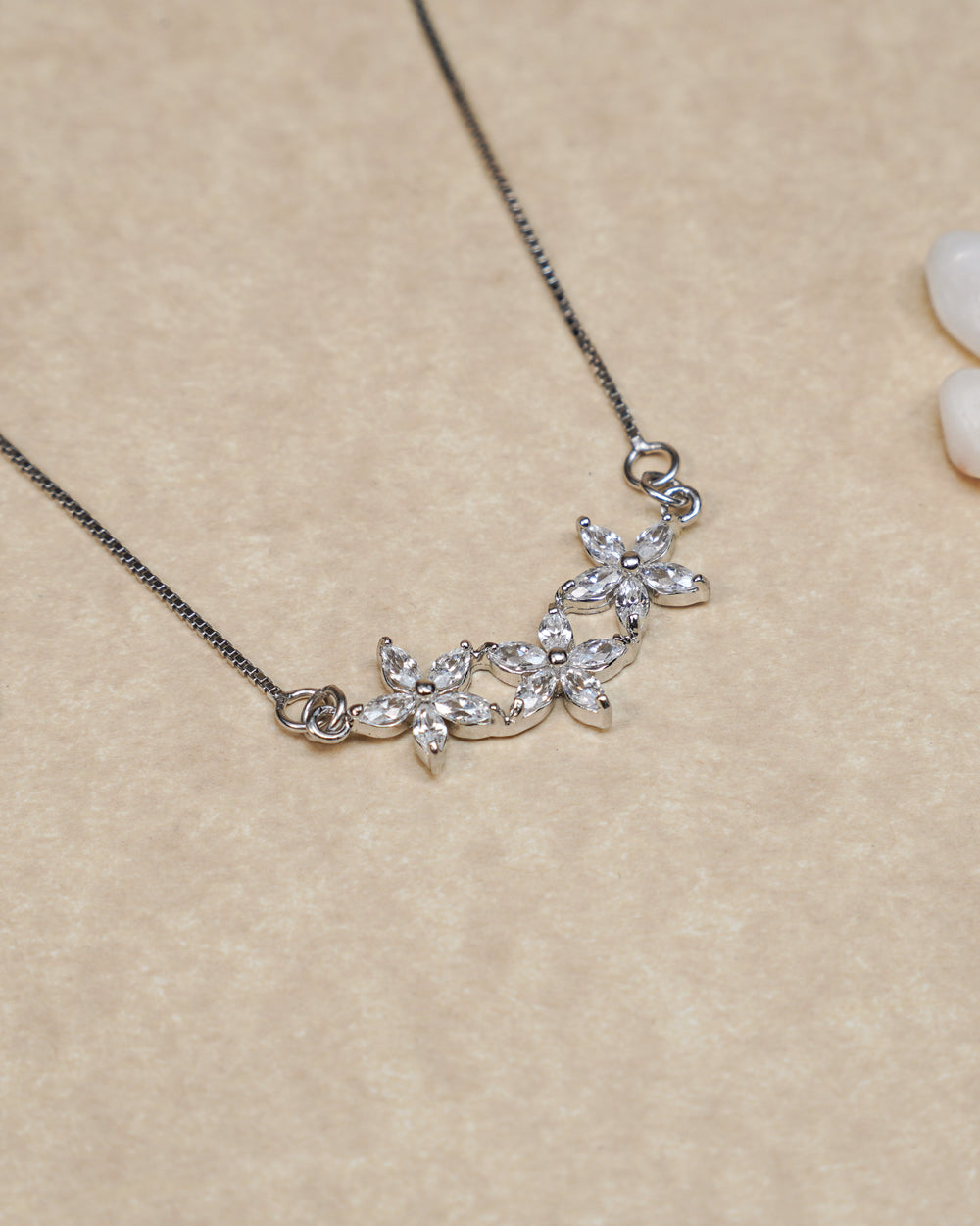 Silver Tres Flower Pendants