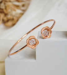 Blossom Serenity Dual Flower Rose Bracelet