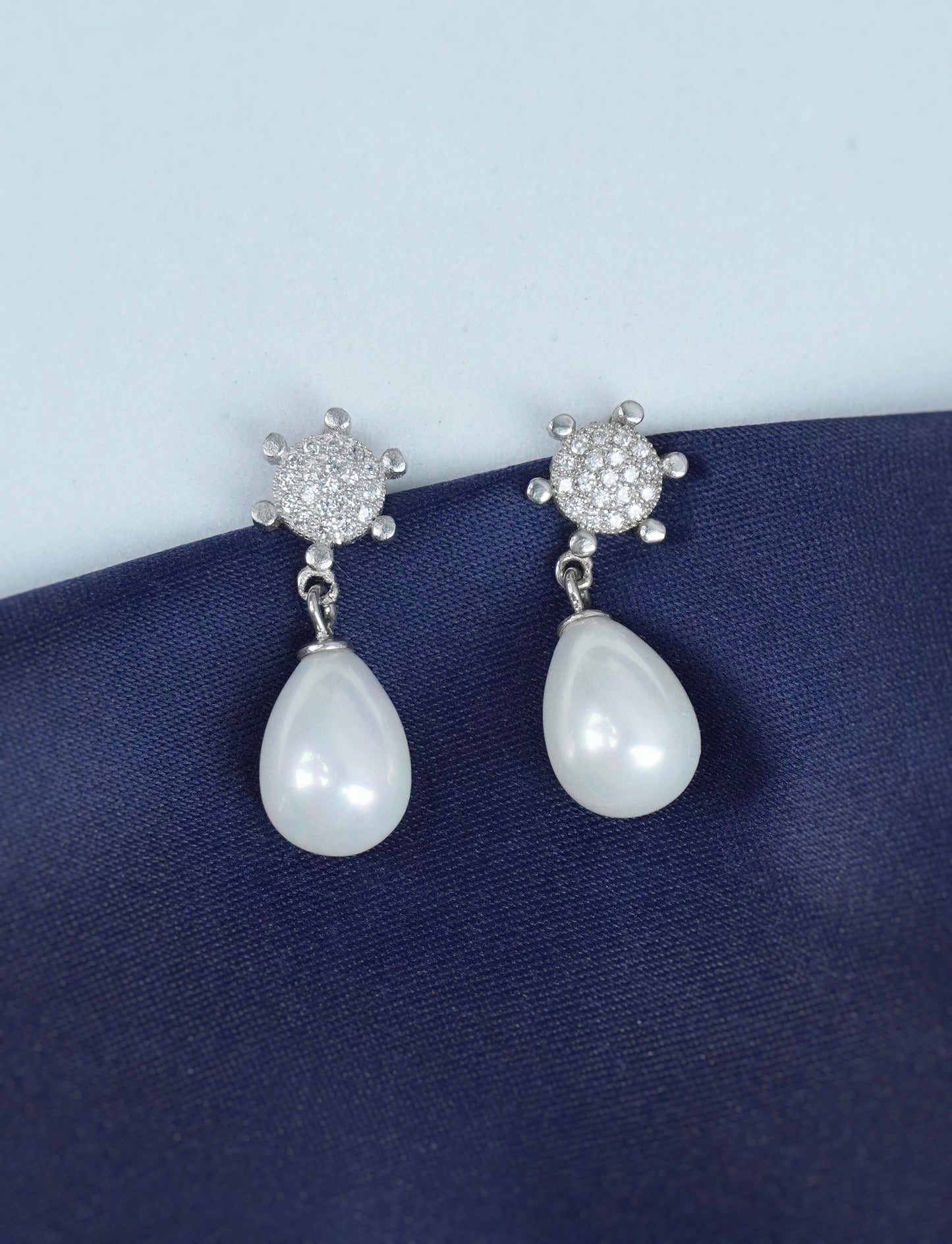 925 Silver Luna Pearl Earrings